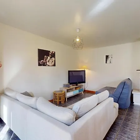 Climatise Au Calme De 8 Personnes بيت للعطل *